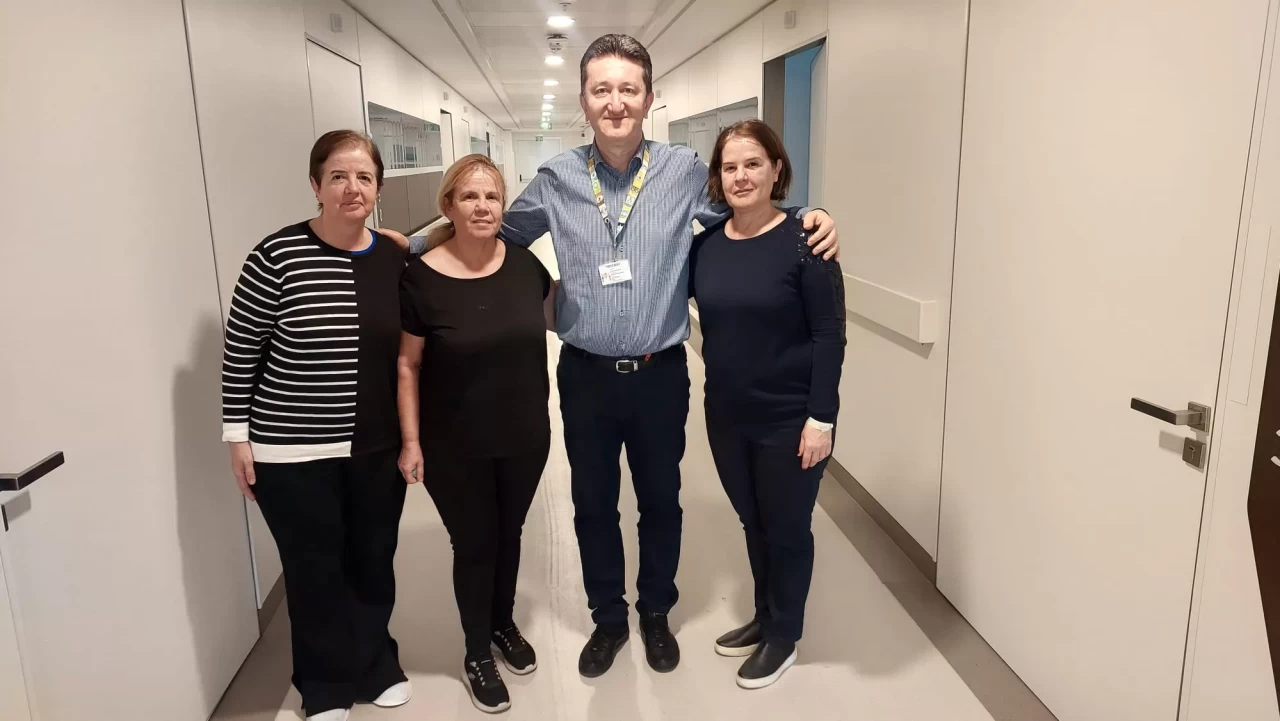 3 Kız Kardeş Aynı Gün Katarakt Ameliyatı Oldu, Gözlüksüz Hayata Merhaba Dedi!