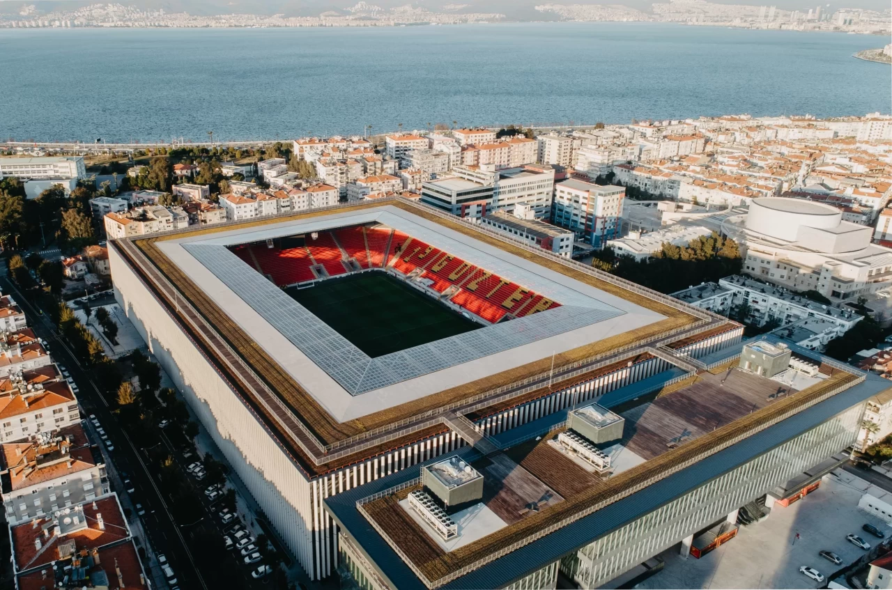 Göztepe’den Futbol ve Teknoloji Buluşması: Türkiye'nin İlk 5G Stadyumu!