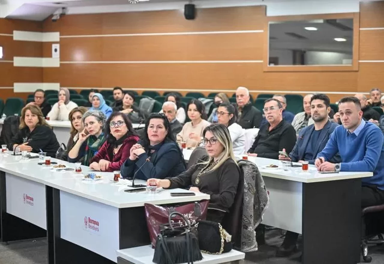 Bornova Belediyesi, Muhtarlarla Afetlere Karşı Mücadele Çalıştayı Düzenledi