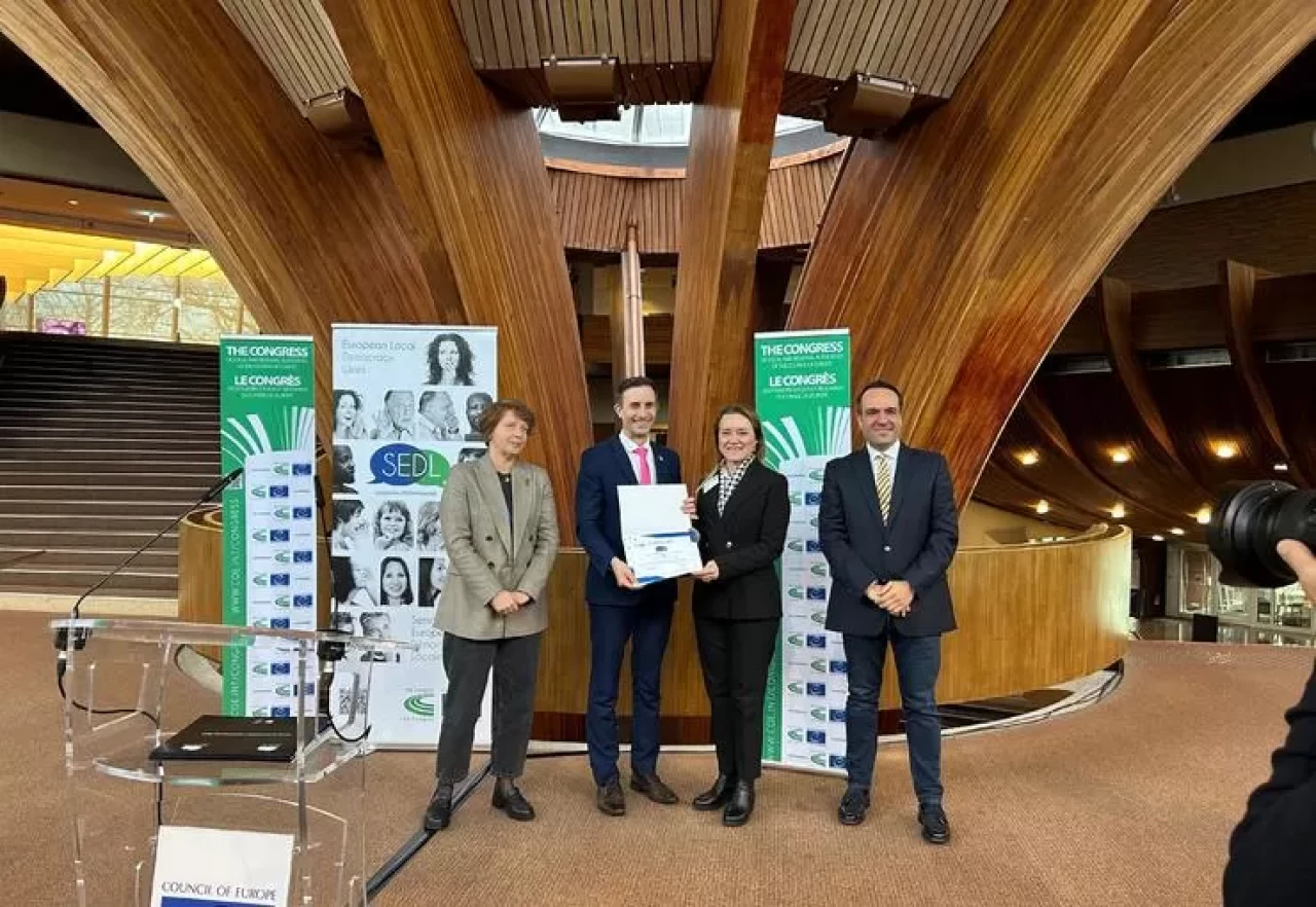 Konak Belediyesi Başkan Nilüfer Çınarlı Mutlu'nun katılımcı belediyecilik anlayışı övgü topladı