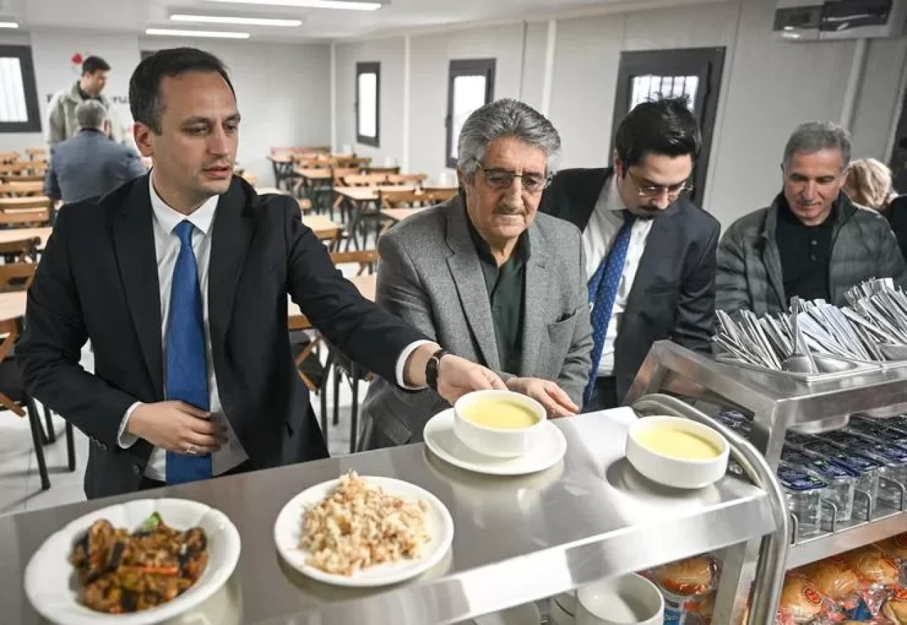 Bornova Belediyesi, Mevlana Mahallesi'ne Kent Lokantası Açtı