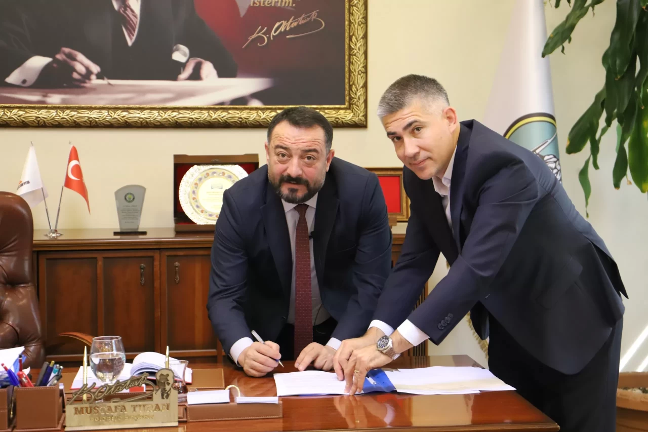 Ödemiş Belediyesi'nden Ekonomik Krize Destek: "Efe Kart" Yoksullara Aylık Nakdi Yardım Sağlayacak