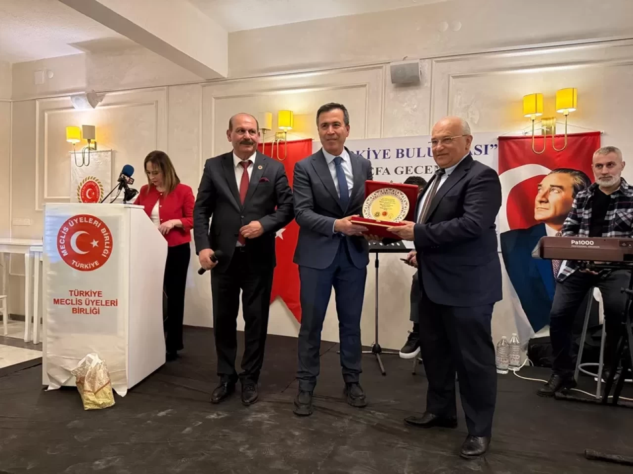 Türkiye Buluşması'nda Duygulandıran Vefa! Koltuk Geçici, Hizmet Kalıcı