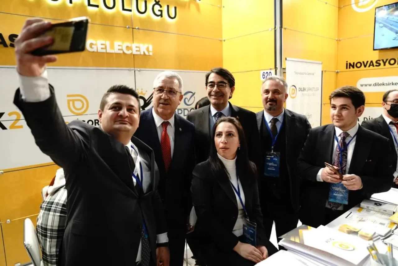 Ege Bölgesi’nin En Büyük Kariyer Fuarı Öğrencileri Buluşturuyor!