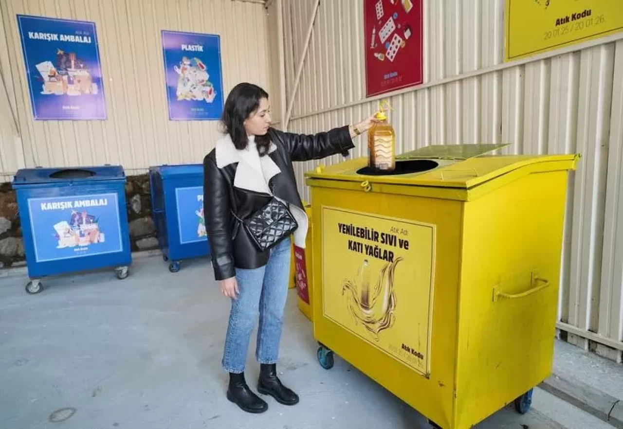 Gaziemir Belediyesi 2024'te 2.317 Ton Atığı Geri Dönüştürerek Çevreyi Korudu