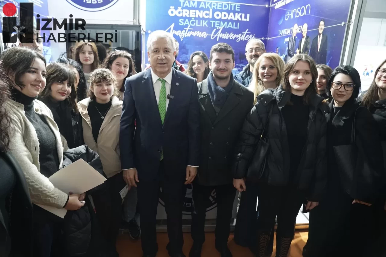 Ege Kariyer Fuarı 2025 Başladı: Gençler İş Dünyasıyla Buluşuyor!