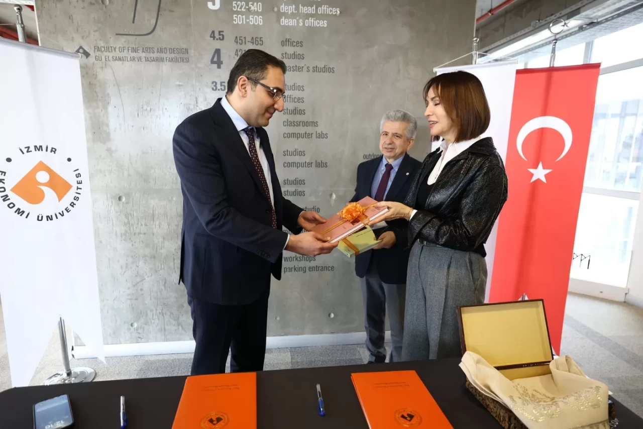 Balçova Belediyesi ve İEÜ, Semt Evlerine Yeni Kimlik Kazandırmak İçin İş Birliği Yaptı!