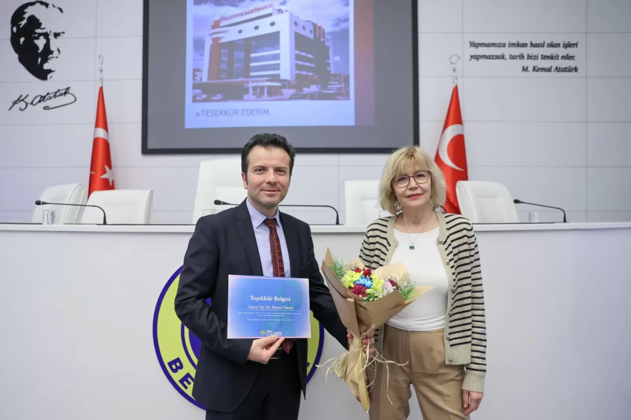 Buca Belediyesi Dünya Kanser Günü'nde Rahim Ağzı Kanseri ve HPV Aşısı Semineri Düzenledi