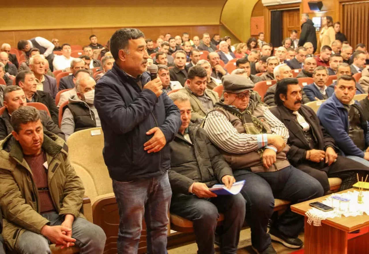 Bayındır'da Mahalle Muhtarları İle Buluşma: Talep ve Çözüm Önerileri Ele Alındı