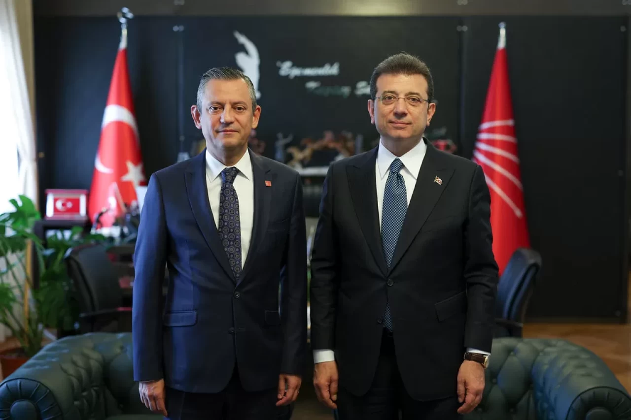 Özgür Özel, Ekrem İmamoğlu'na Moral Ziyareti İçin Silivri’ye Gidiyor!