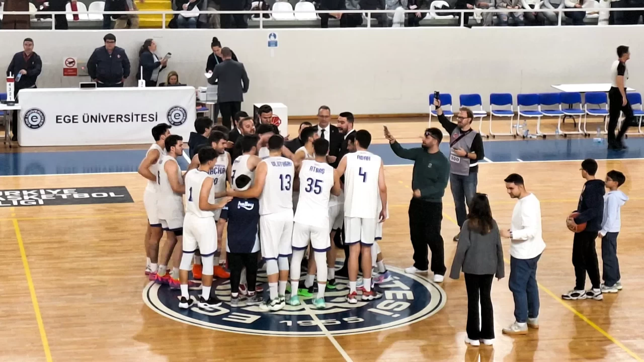 EÜ DAÇKA’dan Fırtına Gibi Galibiyet! Seride Son Söz İstanbul’da Söylenecek