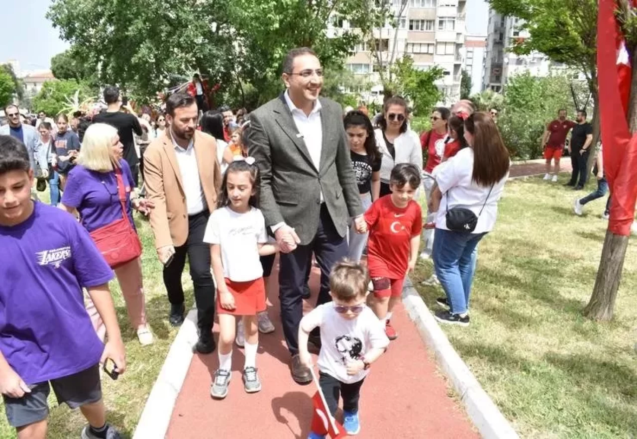 Çocuklar için bayram coşkusu Adalet ve Demokrasi Parkı'nda! Şenliğe davetlisiniz.