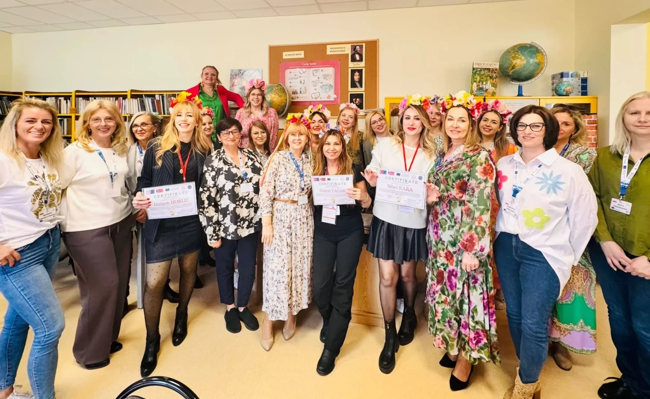 AKRAN VE DİJİTAL ZORBALIĞA KARŞI POLONYALI MESLEKTAŞLARIYLA BULUŞTULAR