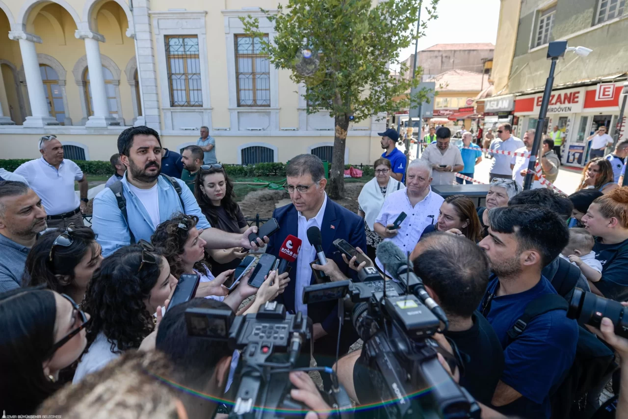 Başkan Tugay’dan sorunların kalıcı çözümü için yerel yönetimlere yetki çağrısı