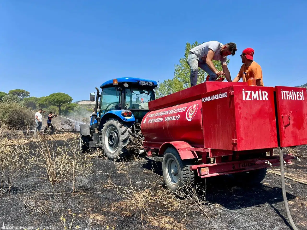 Bergama'daki orman yangını kontrol altına alındı
