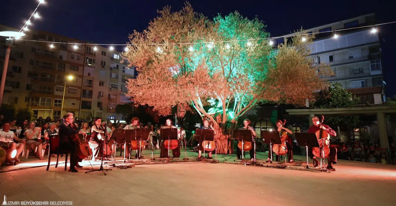 MAV Cello Ensemble, Zeytin Altında yaz esintisi yaşattı