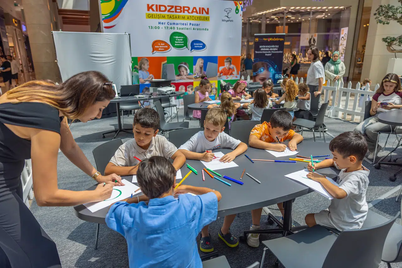 Tatilde eğlencenin merkezi yine İstinyePark İzmir oluyor