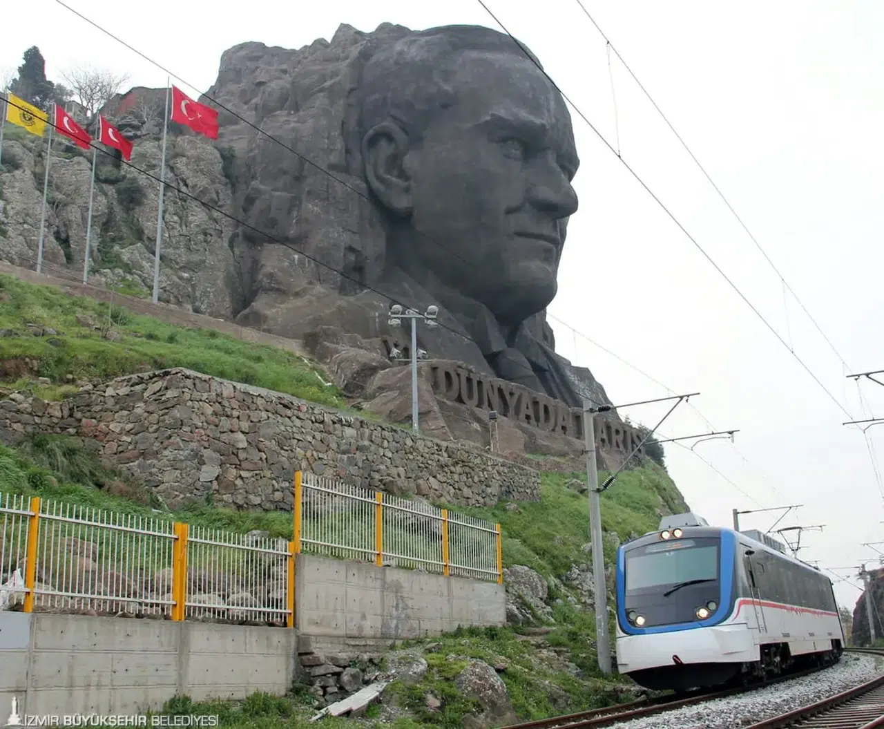 İZBAN’daki grev nedeniyle ulaşım hatlarında düzenleme