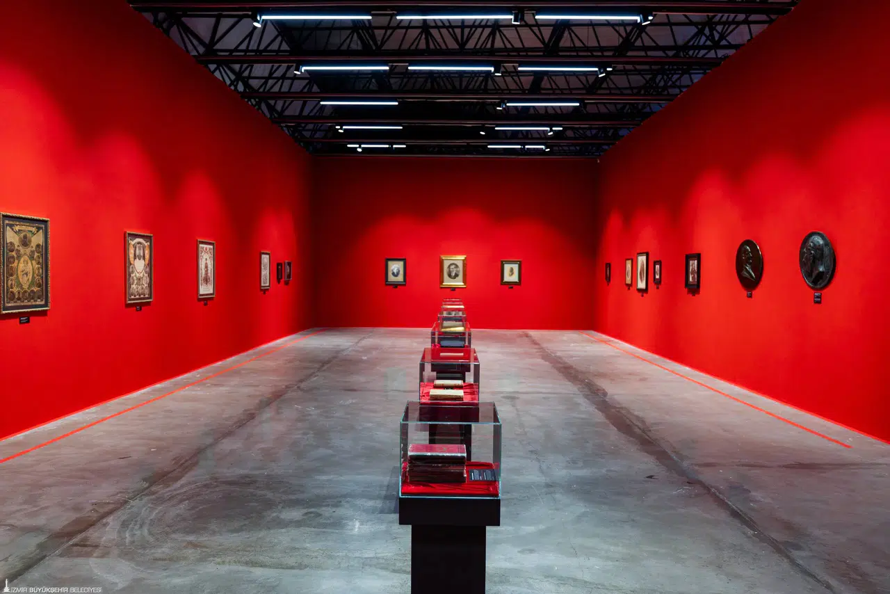 Atatürk ve Refik Anadol sergileri İzmirliler ile buluşuyor