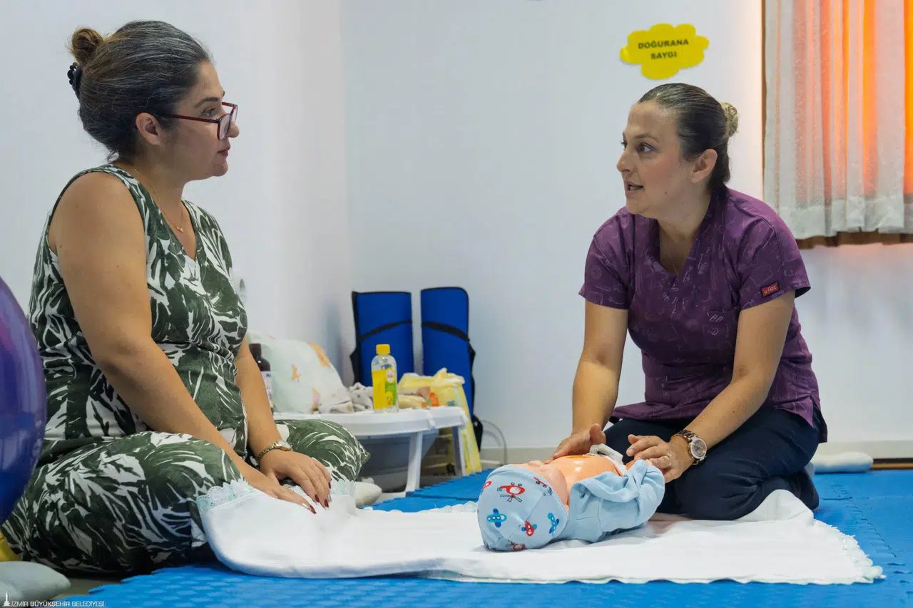 Eşrefpaşa Hastanesi’nde Gebelik Okulu açıldı
