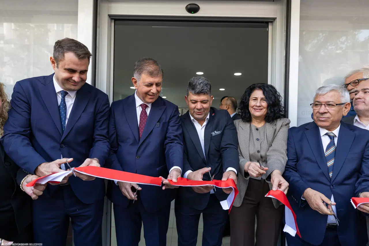 “Biz İzmir’in onuruyuz”