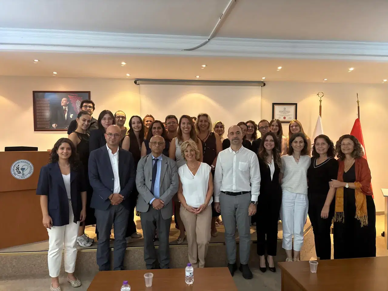 EÜ’ de “Nanoteknoloji ve İlaç Taşıyıcı Sistemlerde Yenilikler Sempozyumu” düzenlendi