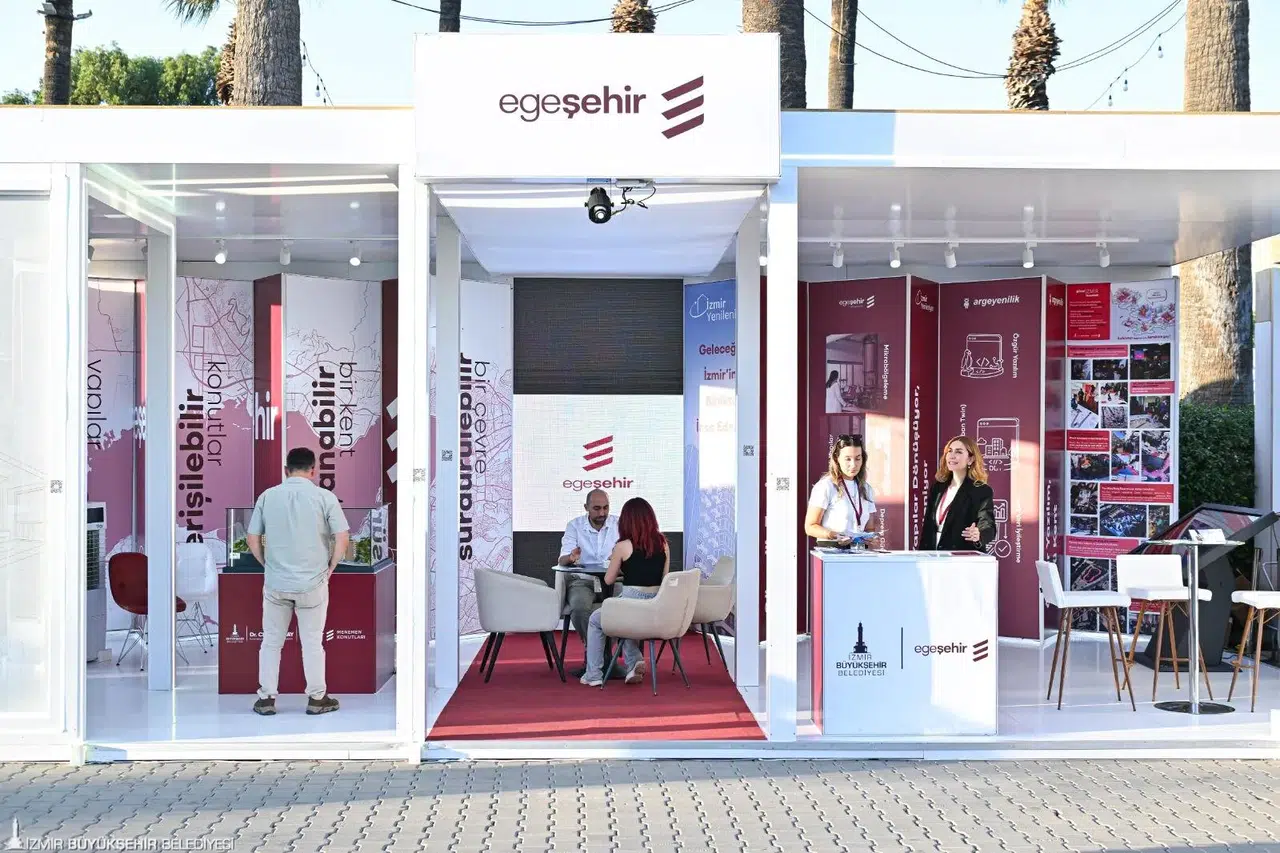 Büyükşehir’in sosyal konut projesi İEF’de VR gözlükle tanıtılıyor