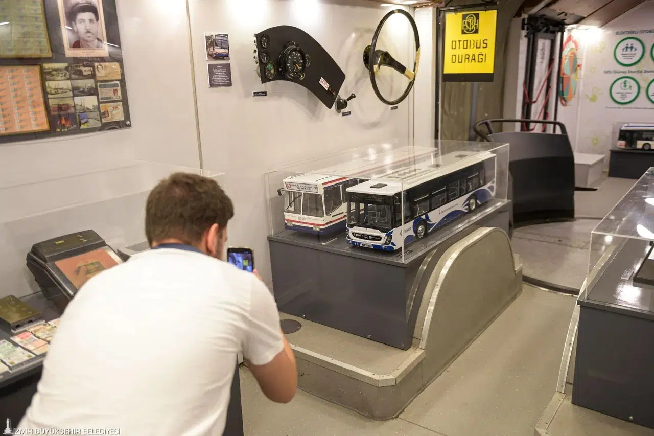 Belediye Sokağı’nda eğlenceli ve nostaljik yolculuk