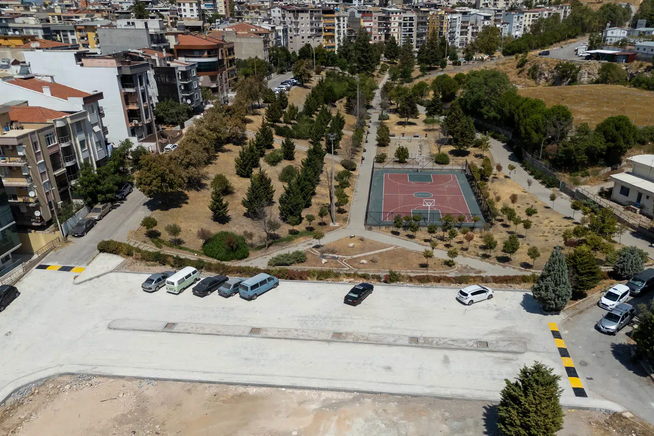 Buca’da mahallelerin çehresi değişiyor