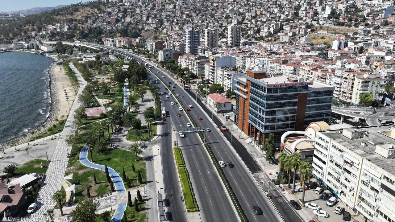İzmir’in yolları yenileniyor