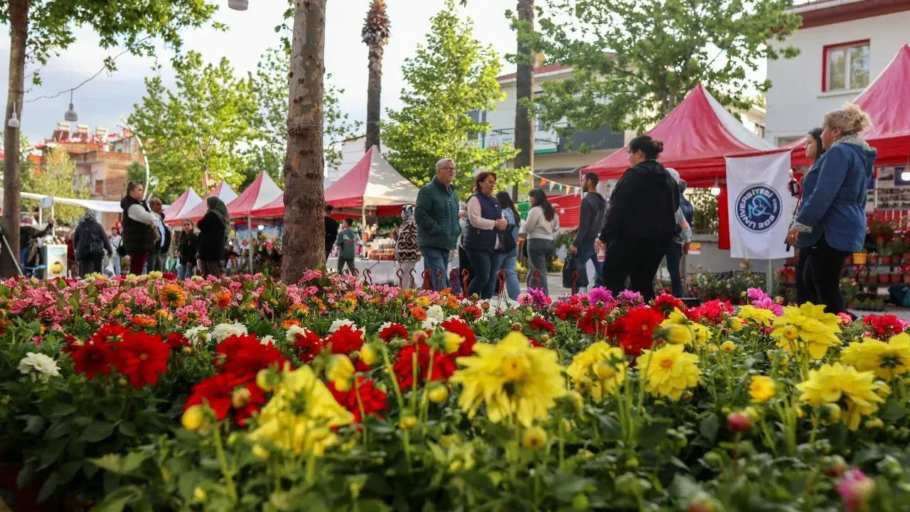 27. Uluslararası Bayındır Çiçek Festivali'nin Programı Belli Oldu