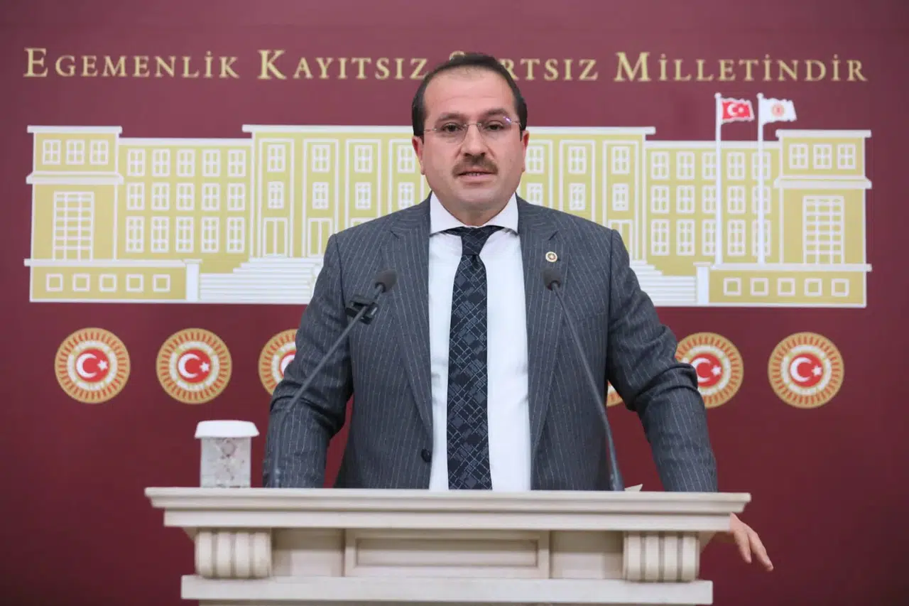 “25 Yıldır Yönetiyorsunuz, Sorumluluktan Kaçamazsınız!”