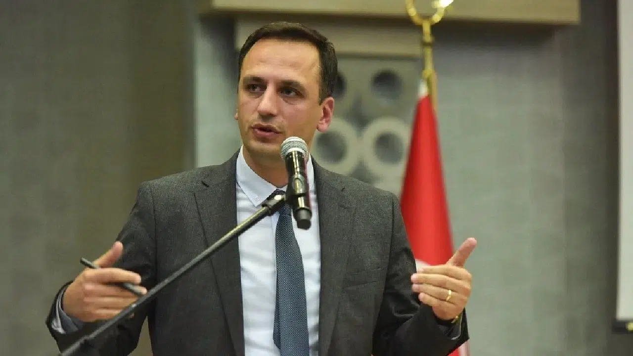 Bornova Belediyesine Uşak Operasyonu! Ömer Eşki Gözaltına Alındı!