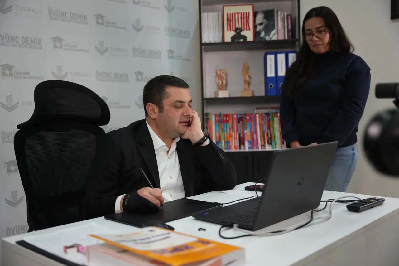 TORBALI BELEDİYESİ’NDEN ÖĞRENCİLERE ÜCRETSİZ LGS DESTEĞİ