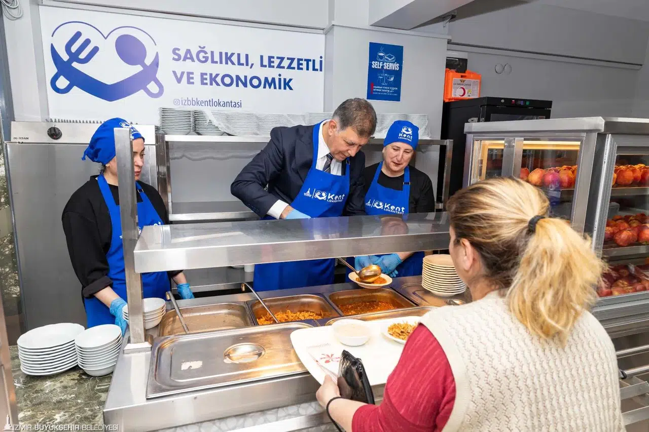 İzmir’de 25 liralık sofra