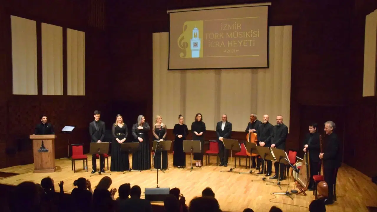 ‘İzmir Türk Mûsikîsi İcra Heyeti’nden unutulmaz vefa konseri