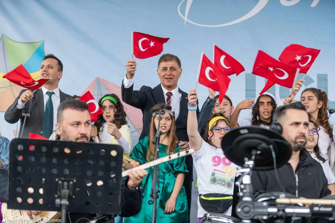 Tugay: Bizim için en güzel bayram çocuklarımızın neşesidir