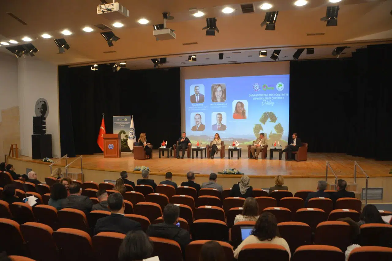 “Sıfır Atık ve Sürdürülebilir Kampüs” panelinde atık yönetiminde güncel gelişmeler paylaşıldı