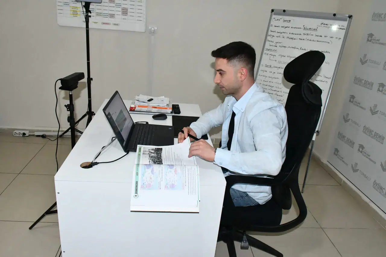 TORBALI BELEDİYESİ’NDEN ÖĞRENCİLERE ÜCRETSİZ LGS DESTEĞİ