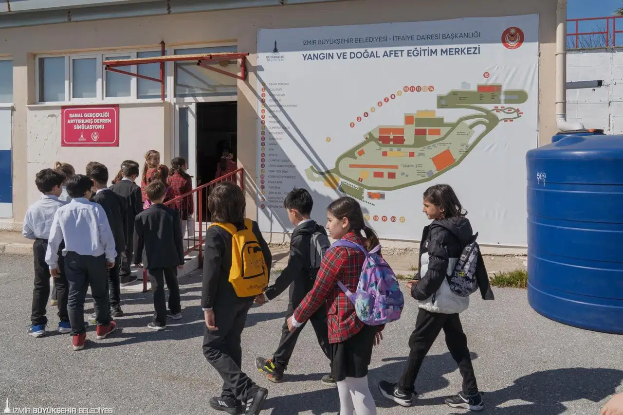 İzmir’de afet bilinci sanal gerçeklikle güçleniyor