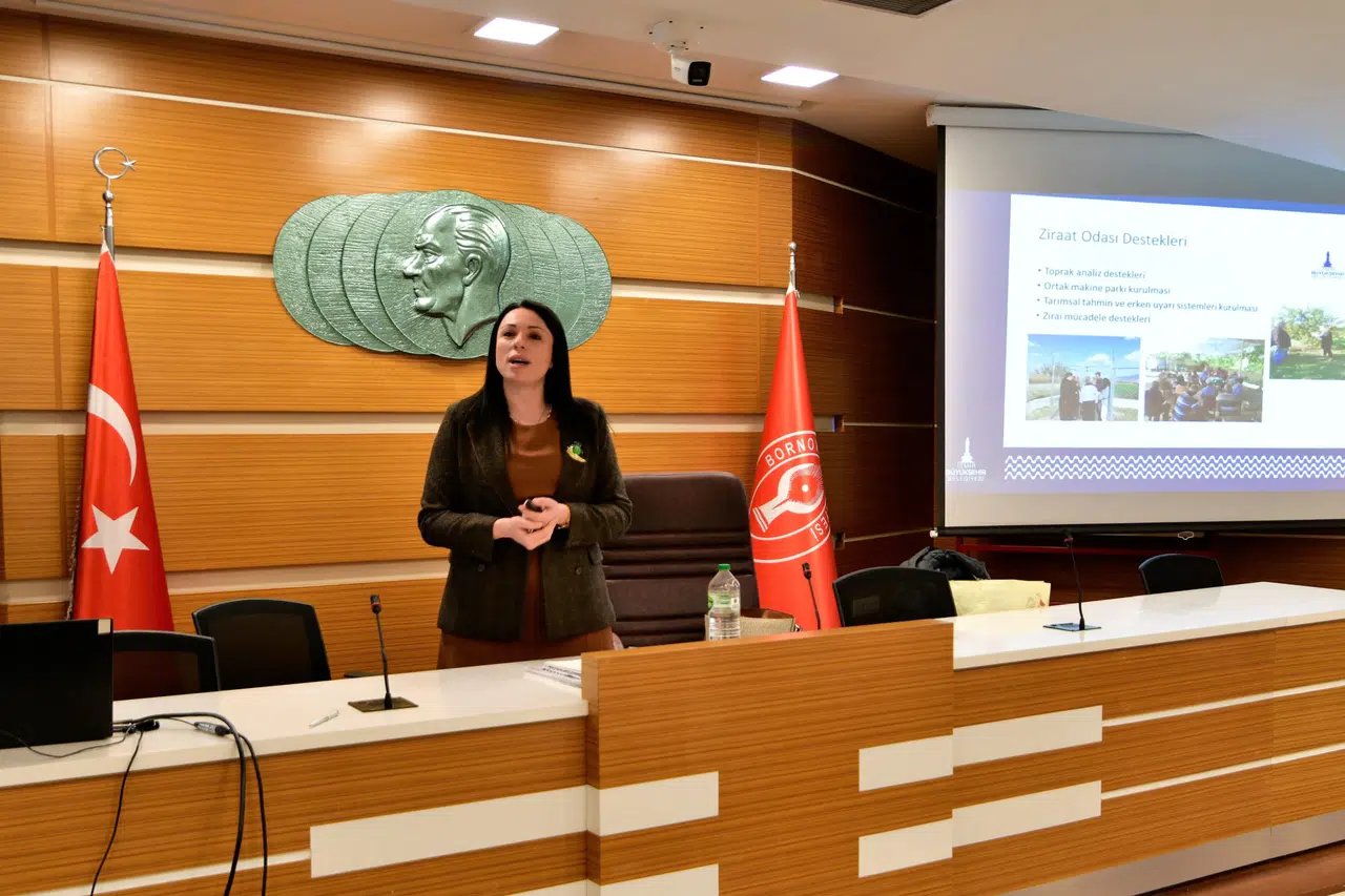 Bornova’da toprağın geleceği konuşuldu