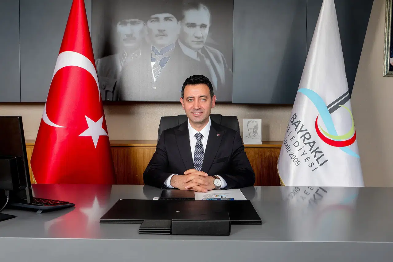 Özgür Özel Bayraklı’da Ferdi Zeyrek Spor Kompleksi Açılışı ve Araç Filosu Tanıtımına Katılacak