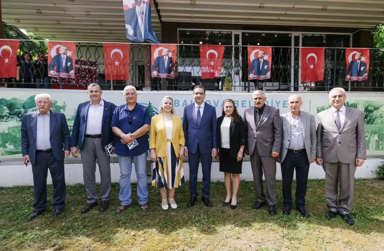 Balçova Belediyesi İle Mahalle Muhtarları Arasında Ortak Hizmet Protokolü İmzalandı