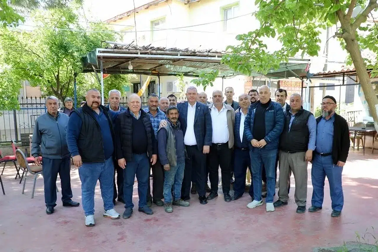 Başkan Çiçek, Alanlarda Vatandaşlarla Buluştukça Gücünü Artırıyor!