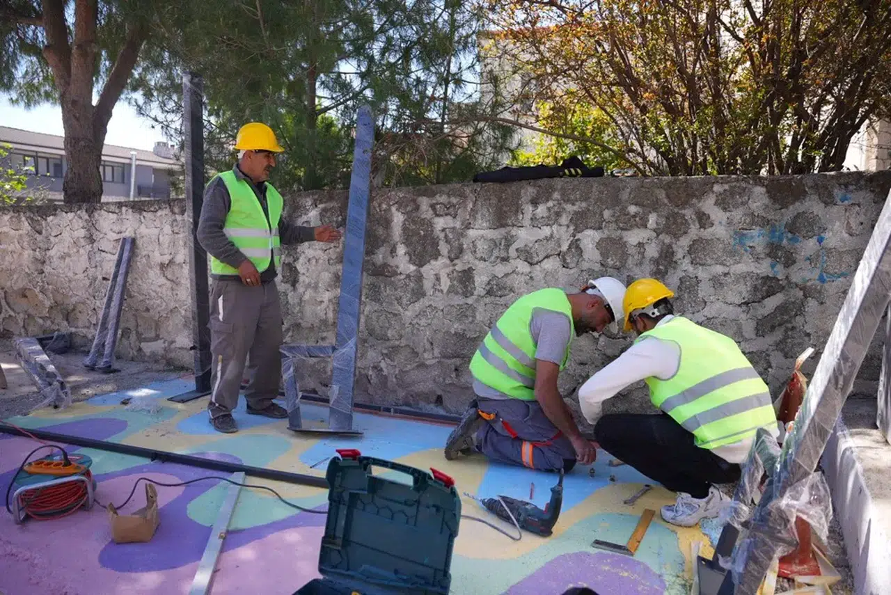 Çeşme Belediyesinden trafik güvenliği için kapsamlı çalışma