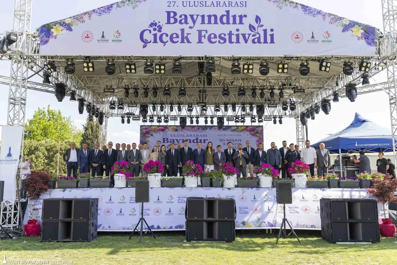 Başkan Tugay: Türkiye, çiftçisiyle, köylüsüyle şifa bulacak