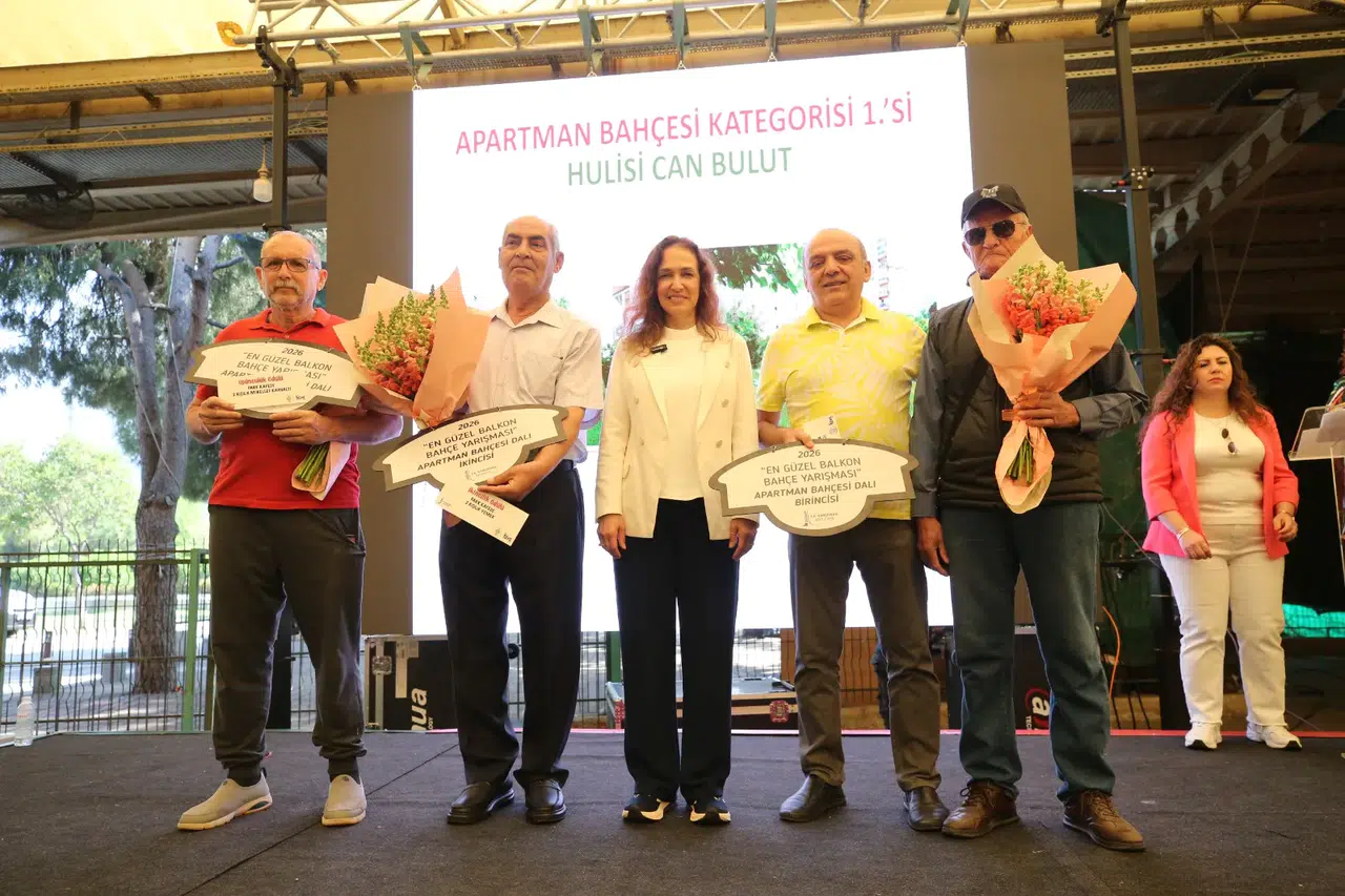 23. Karşıyaka Çiçek Festivali kapılarını açtı!