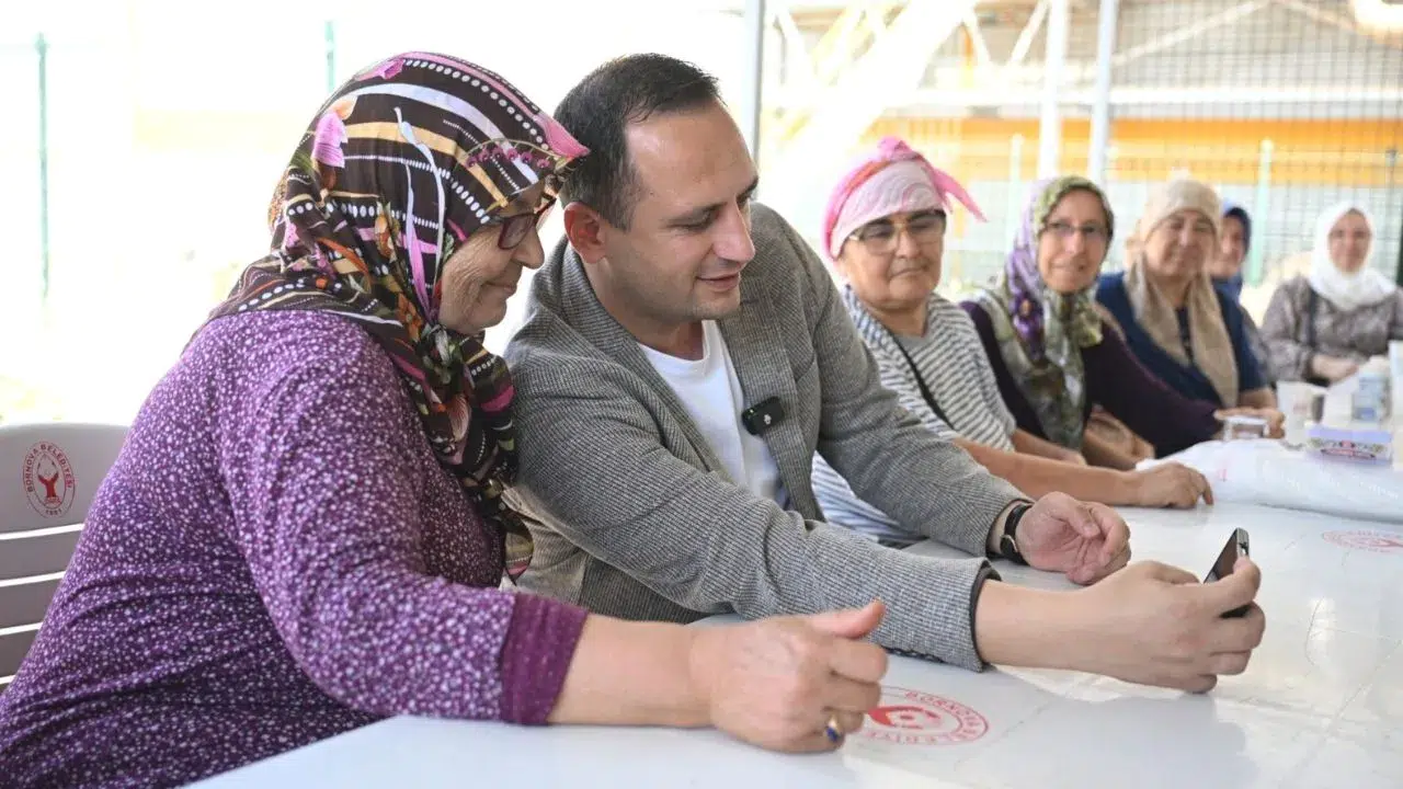Bornova’nın çınarları bayram coşkusunda buluştu