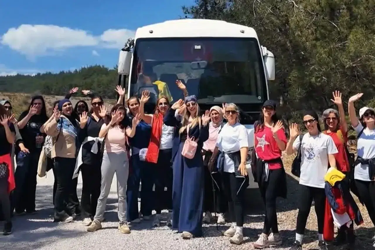 Menderes Belediyesi’nden Kadınlara Doğa Yürüyüşü