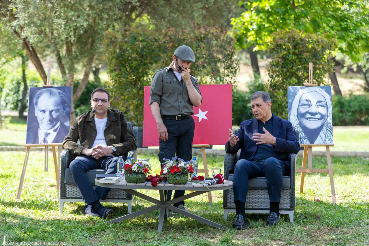 Başkan Tugay’dan Anneler Günü’nde duygulandıran sürpriz